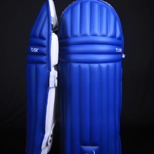 Tusk moulded batting Leg guard